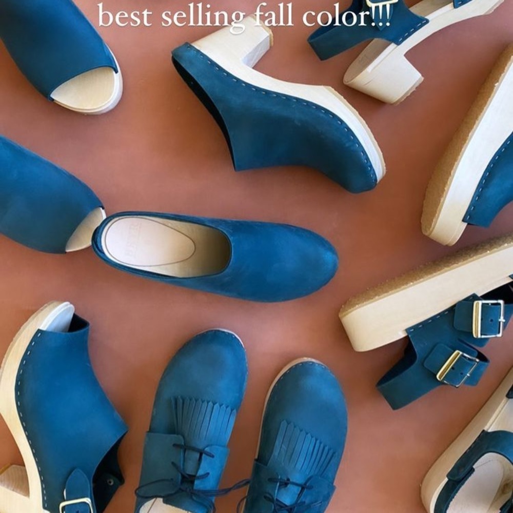 ⛔️ SOLD! ⛔️ BRYR Spanish Toe mid heel clogs